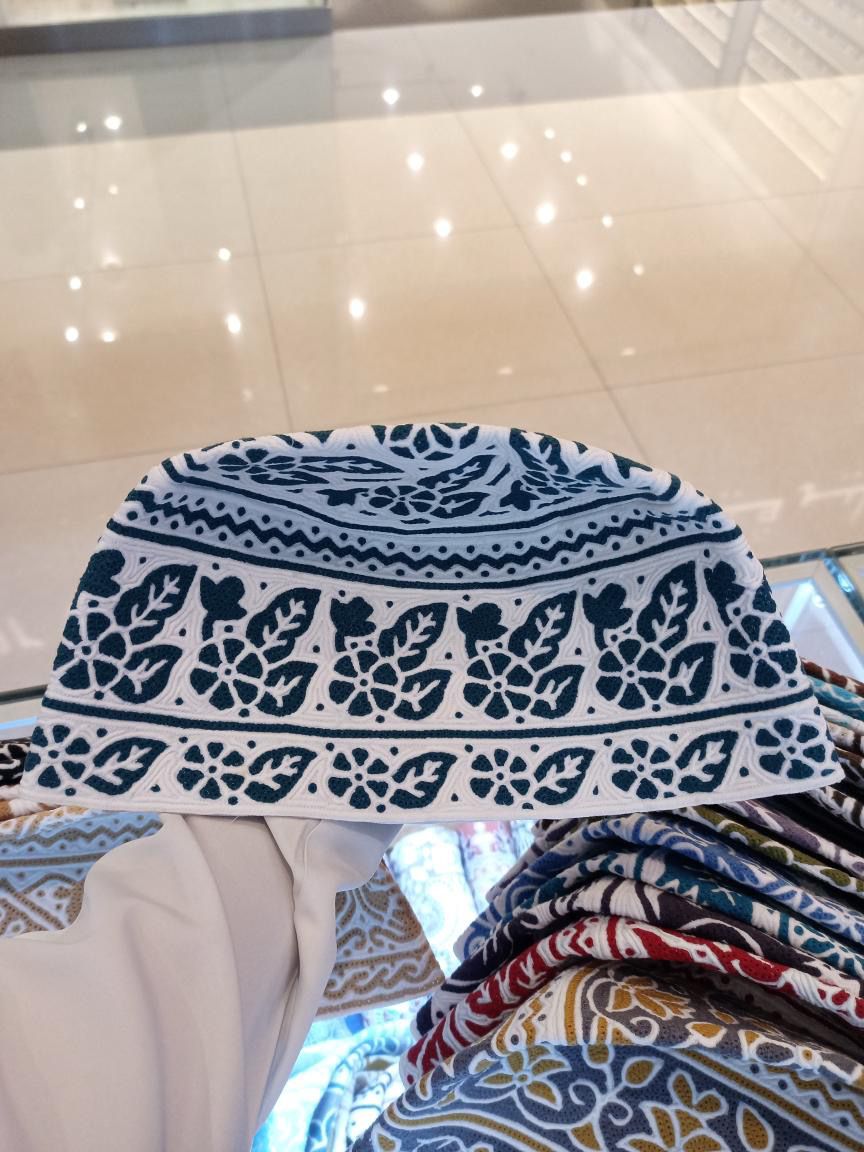 كمة عمانية مقاس 11 وربع Omani Kumaa size 11.1/4 inch