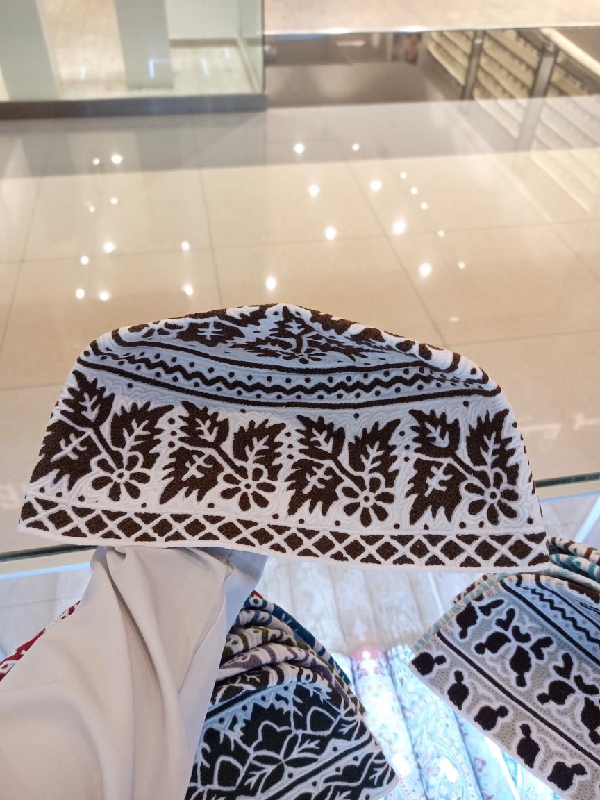 كمة عمانية مقاس 11 وربع Omani Kumaa size 11.1/4 inch