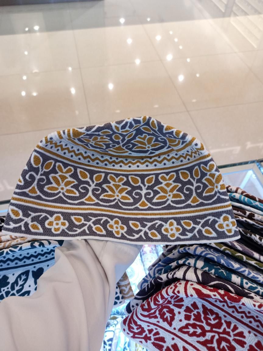 كمة عمانية مقاس 11 وربع Omani Kumaa size 11.1/4 inch