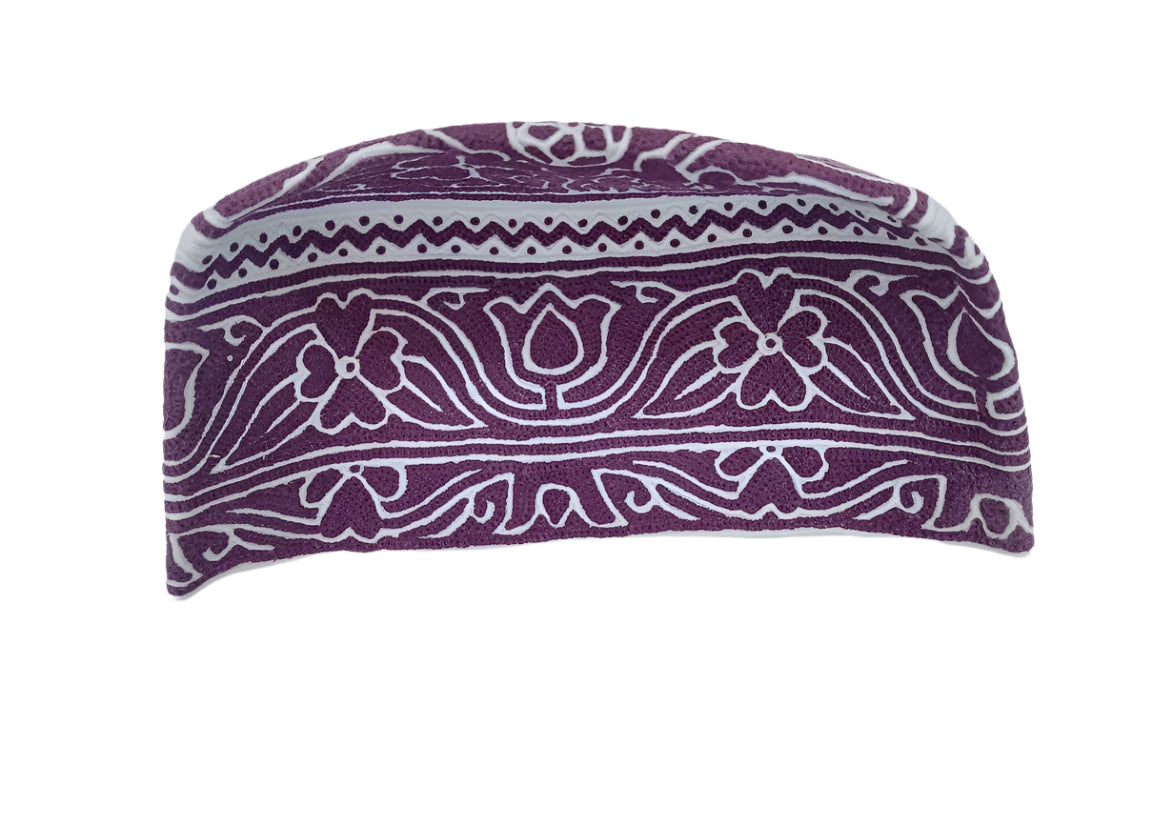 كمة عمانية مقاس ١١ ونص Omani Kumaa size 11.30 inch