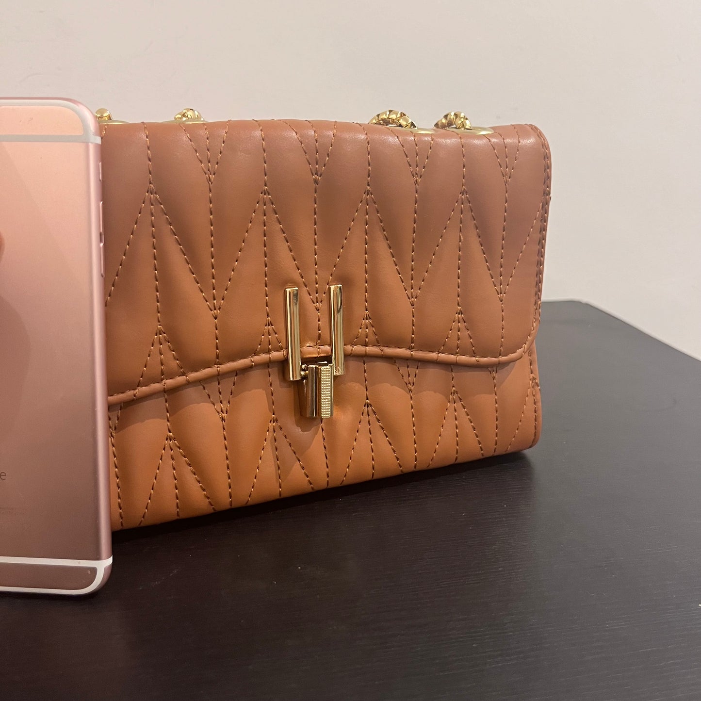 حقيبة كتف صغيرة بنية مبطنة Quilted Brown Leather Cross Body Small Shoulder Bag