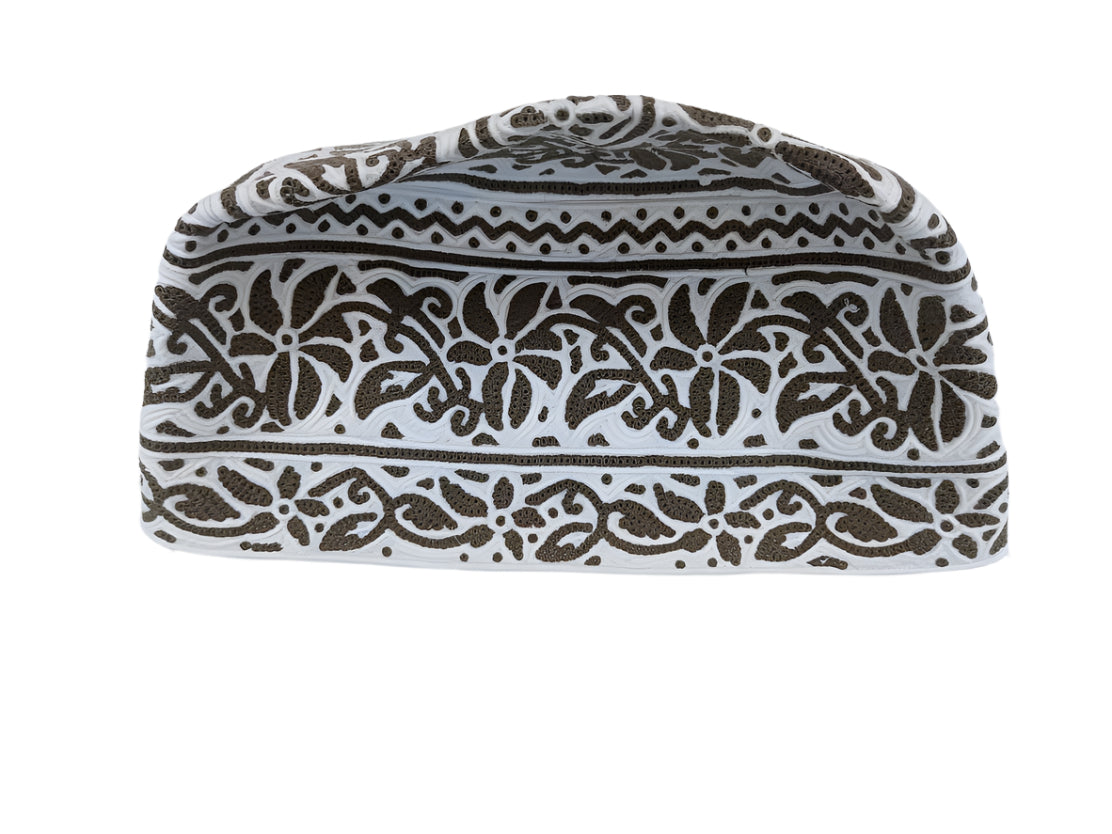 كمة عمانية مقاس ١١ ونص Omani Kumaa size 11.30 inch