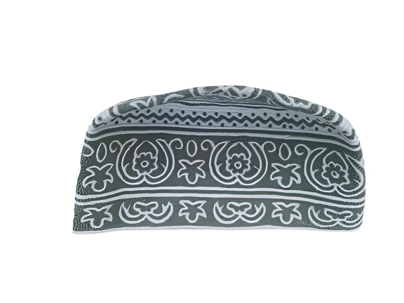 كمة عمانية مقاس ١٠ و٣/٤ Omani Kumaa size 10.3/4 inch