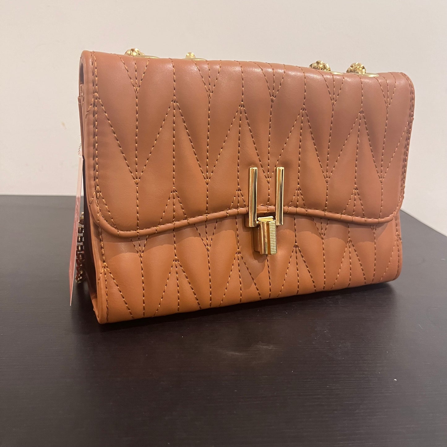 حقيبة كتف صغيرة بنية مبطنة Quilted Brown Leather Cross Body Small Shoulder Bag