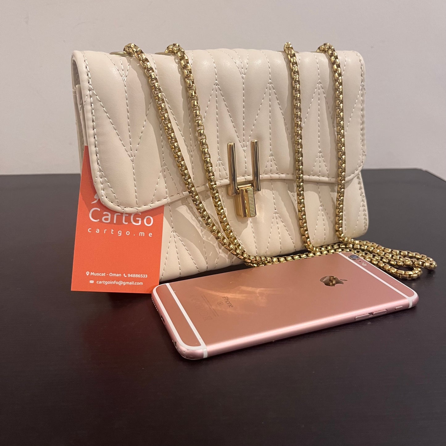 حقيبة كتف صغيرة بيضاء مبطنة Quilted White Leather Cross Body Small Shoulder Bag