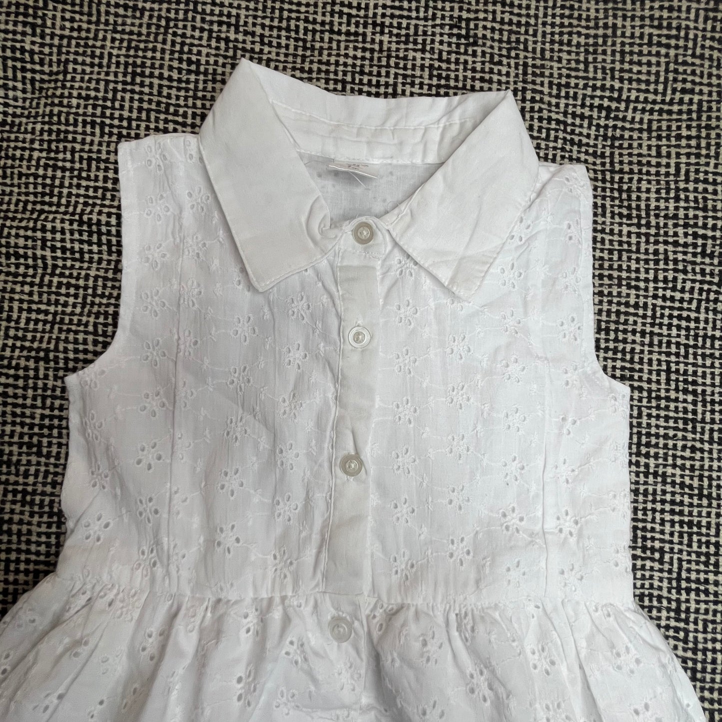 فستان صيفي آبيض بنمط مطرز للبنات Girls Summer Embroidered Pattern Dress, White