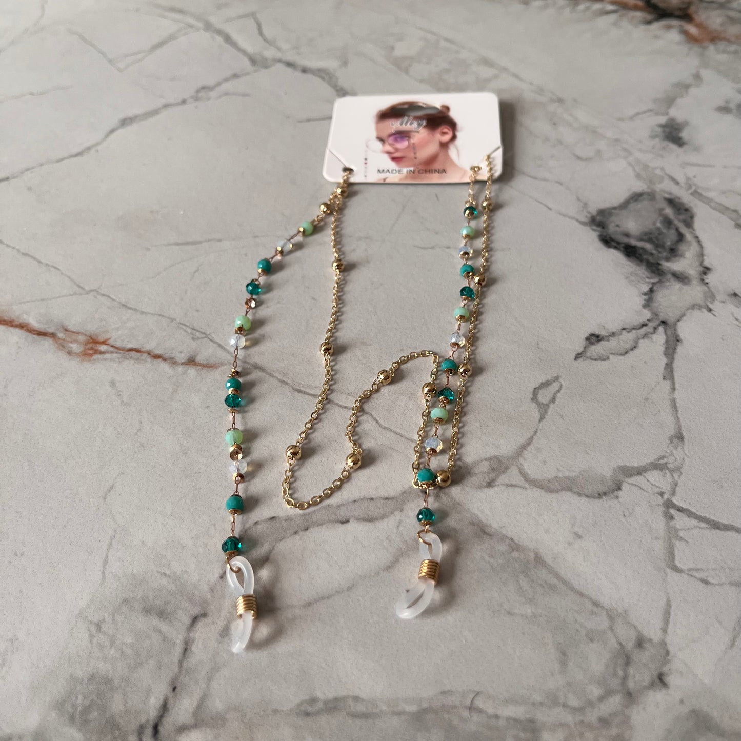 سلسلة نظارة مطرزة
حبل نظارات مضاد للانزلاق مع خرز ملون، مثالي لأزياء الصيف، سلسلة نظارات عصرية | إكسسوار نظارات عصري أنيق
Beaded Eyeglass Chain
Colorful Summer Fashion, Sunglasses Chain
Stylish modern eyewear accessory
Versatile Fashion Glass Necklace & Bracelet, Anti-Slip Eyewear Lanyard with Colorful Shell Beads, Ideal for Summer Fashion, Fashion Fashion Glasses Chain|Ethnic Fashion Accessory|Chic Fashion Glasses Accessory