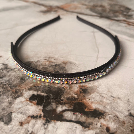 تاج لولو أنيق بتصميم متعرج Chic pearl crown with zigzag design