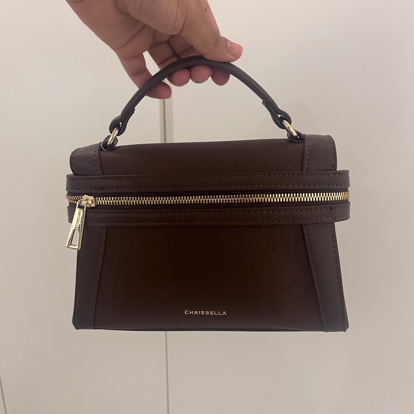 شنطة كريسبيلا لون بني Chrisbella brown bag