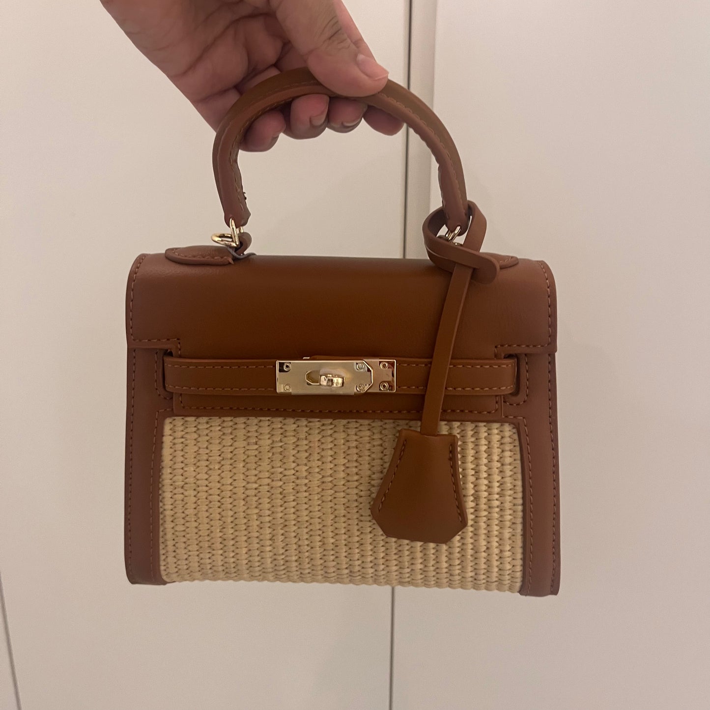 شنطة كريسبيلا بنية لونين حجم صغير Chrisbella small black hand bag brown