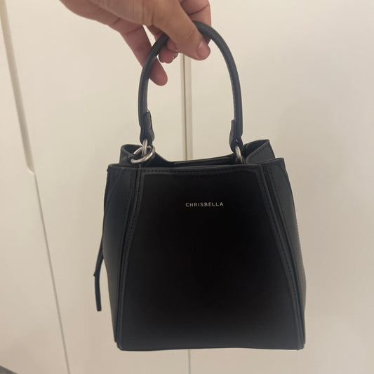 شنطة كريسبيلا حجم صغير أسود Chrisbella small black hand bag
