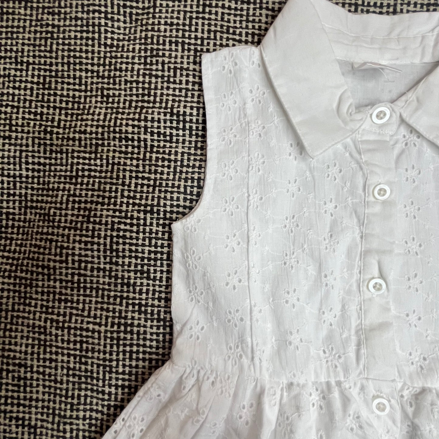 فستان صيفي آبيض بنمط مطرز للبنات Girls Summer Embroidered Pattern Dress, White