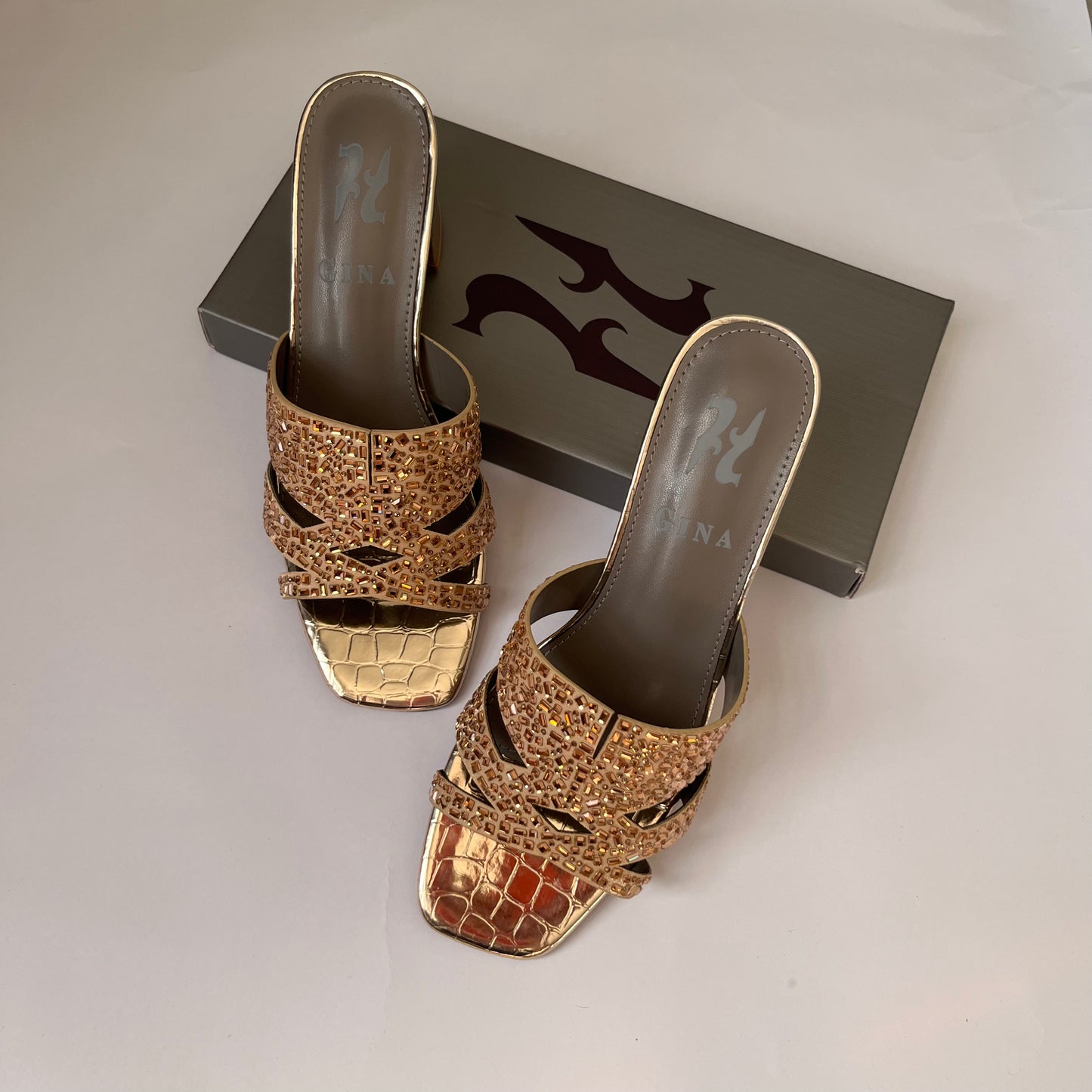 حذاء نسائي صندل بمقدمة مربعة وكعب عريض ذهبي Gold square toe sandal block heel