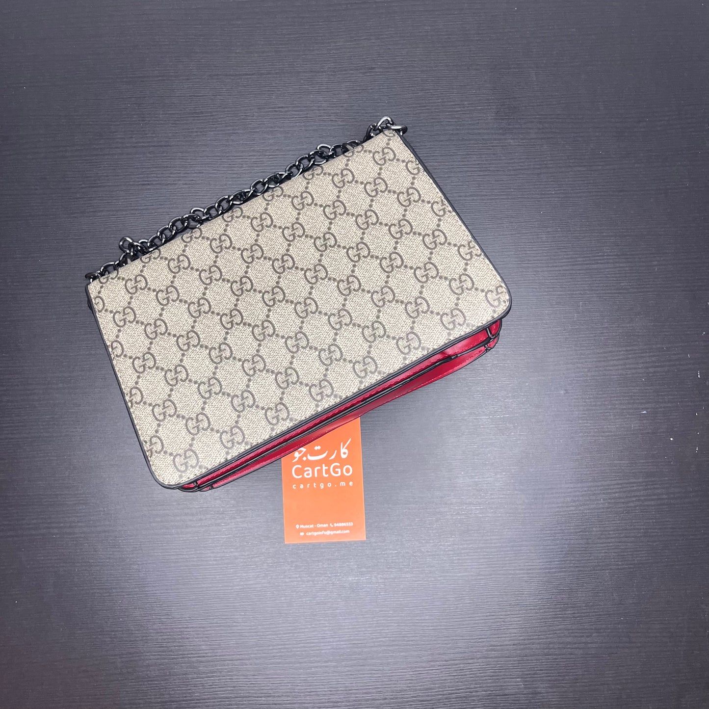 شنطة كتف بلون عنابي ونمط GG صغيرة Small GG pattern maroon shoulder bag