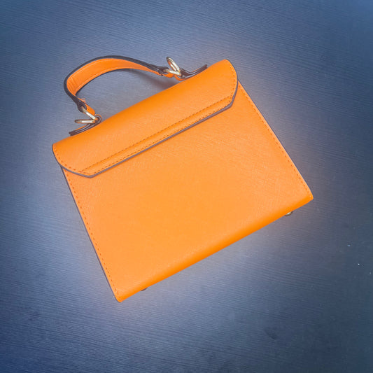 شنطة بلون برتقالي Midum orange shoulder bag