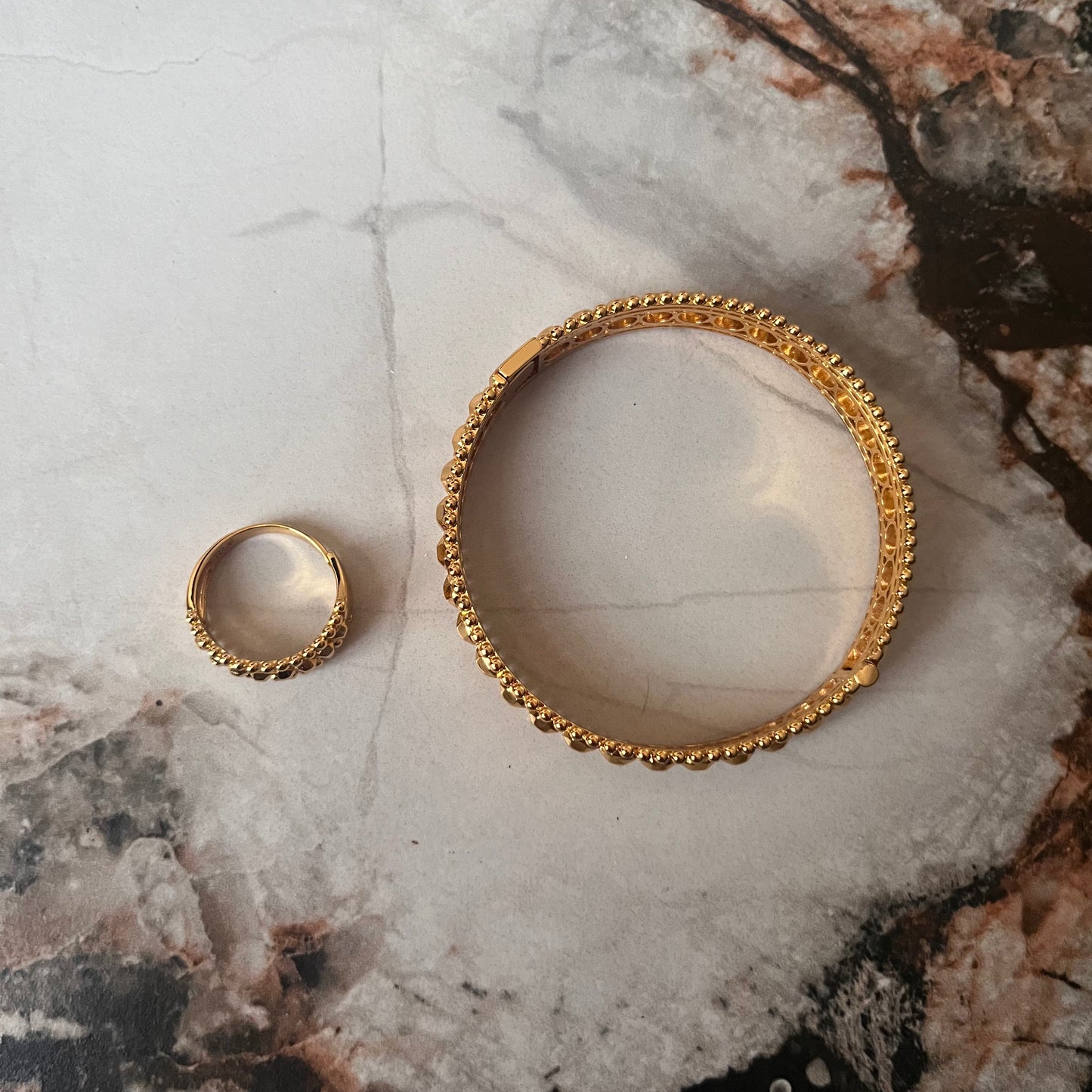 طقم بنجري ، قطعتين سوار وخاتم مطلي Elegant women's set bracelet and ring