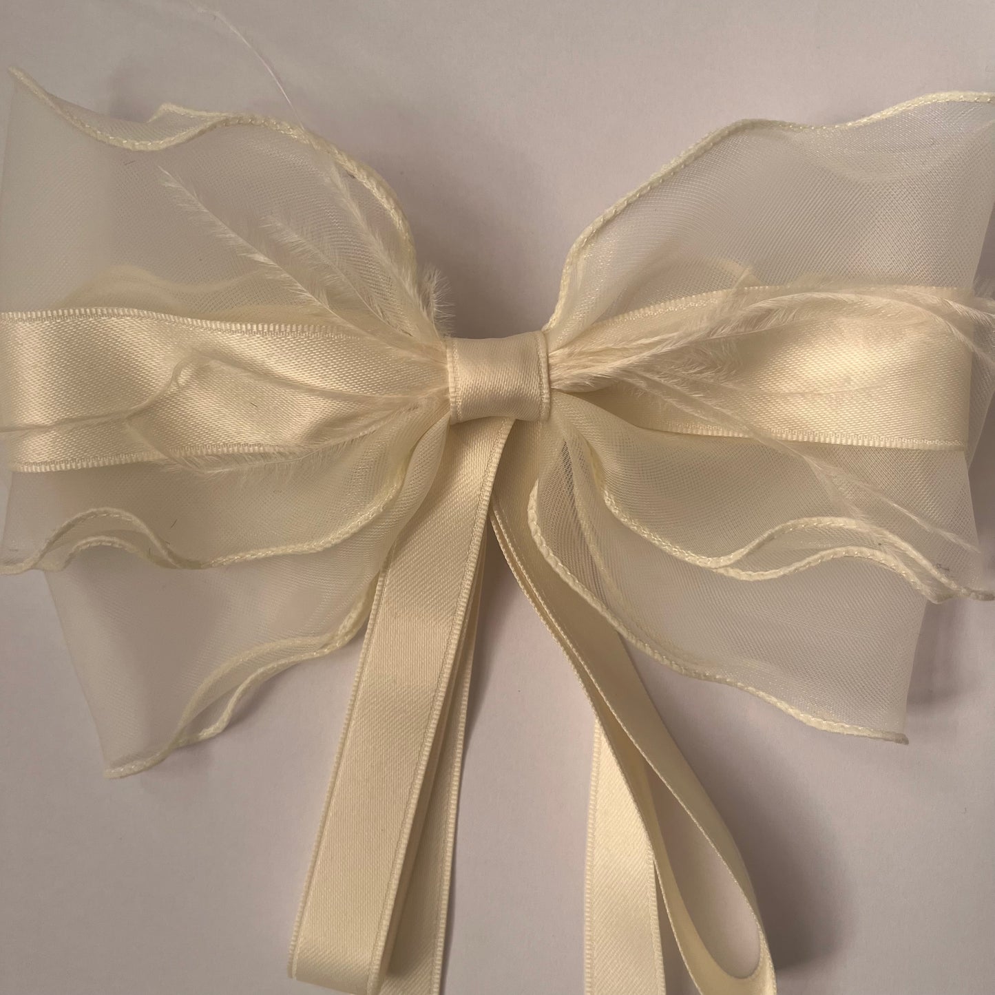 فيونكة شعر بيضاء آنيقة ، قطعة واحدة White Hair Bow , 1 pcs