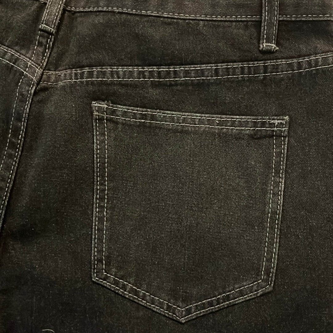 Black Solid color wide leg jeans بنطلون جينز أسود بساق واسع موحد اللون