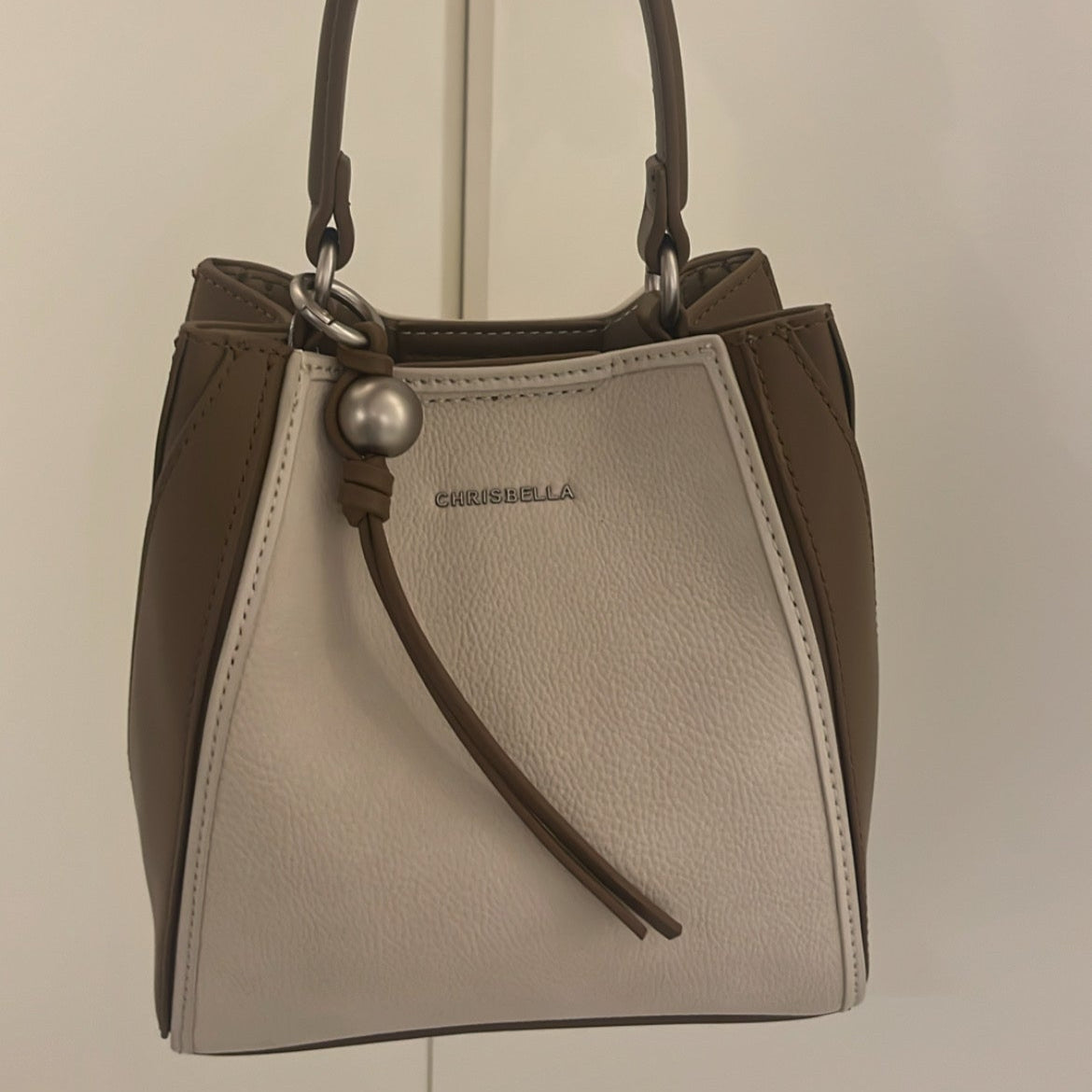 شنطة كريسبيلا حجم صغير + باوتش Chrisbella small brown bag with Detachable Strap and pouch