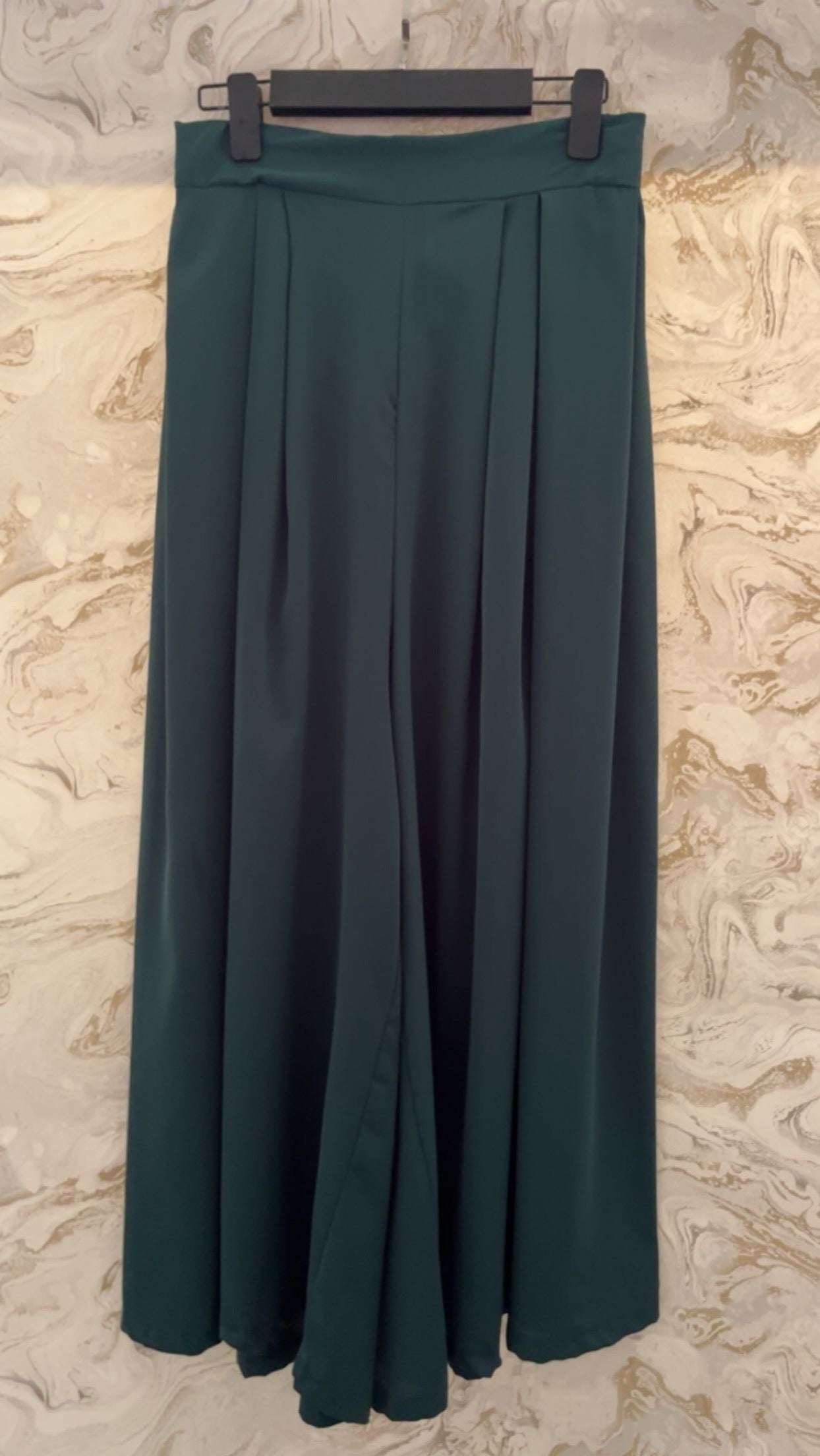 بنطلون أخصر واسع جداً Very Wide Leg Green Trousers polyester