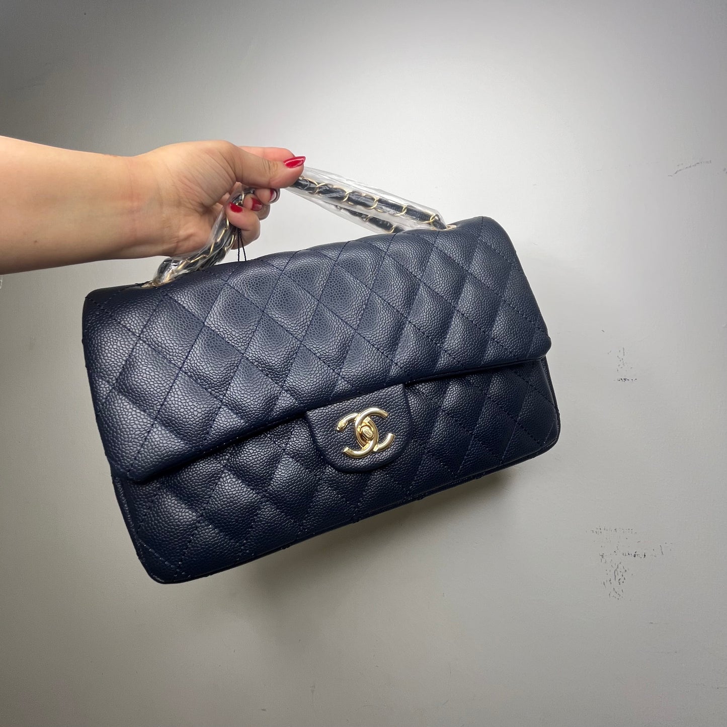 شنطة حجم كبير ٣١ سم  كحلي Large 31cm navy bag