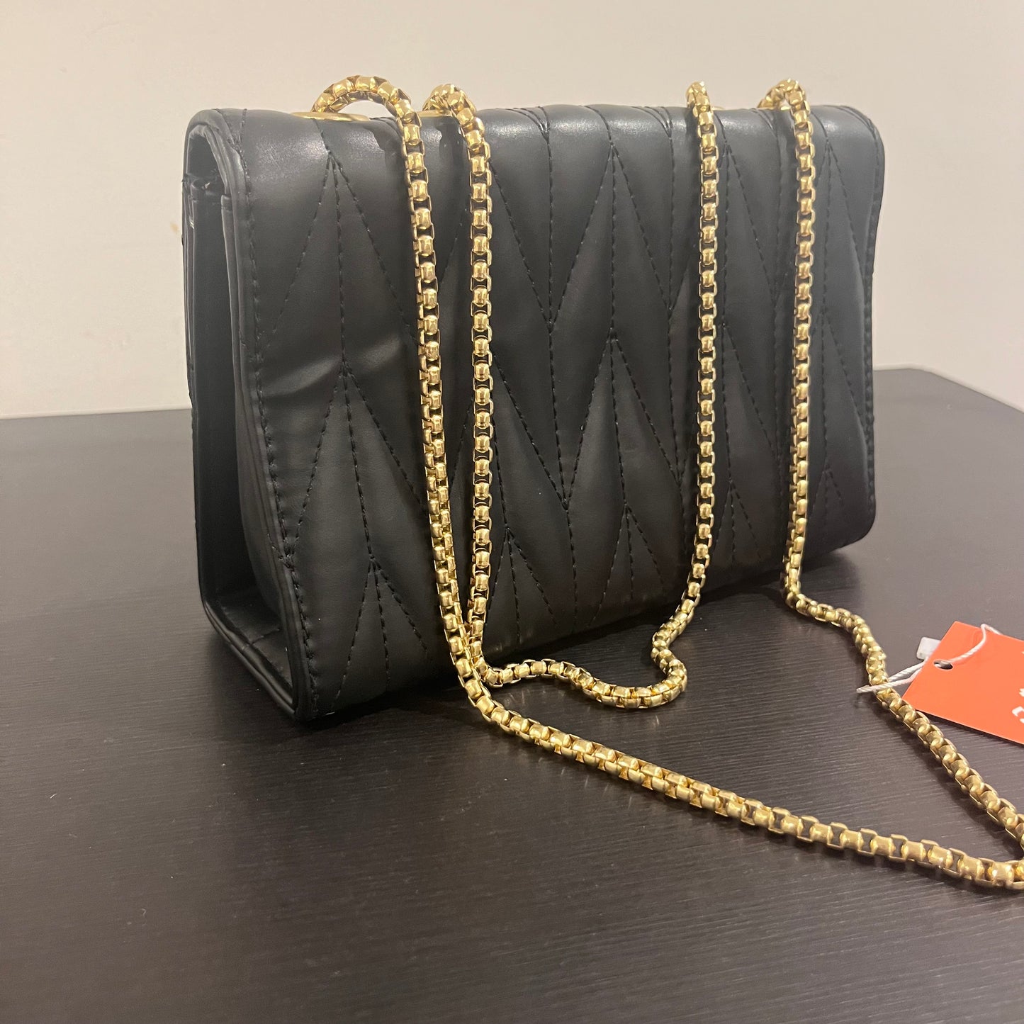 حقيبة كتف صغيرة سوداء مبطنة Quilted Black Leather Cross Body Small Shoulder Bag