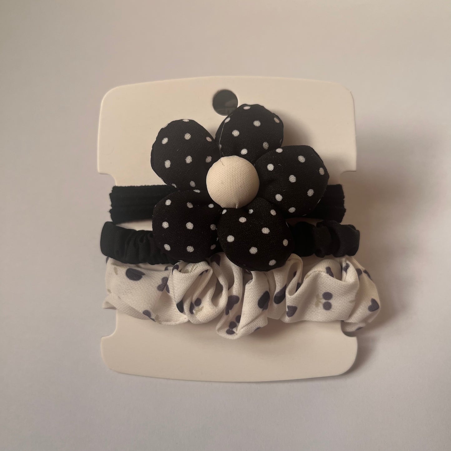 ربطات شعر صغيرة لون أسود  Black Hair Ties 1 set, 3 pcs