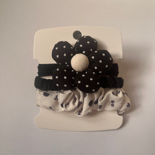 ربطات شعر صغيرة لون أسود  Black Hair Ties 1 set, 3 pcs