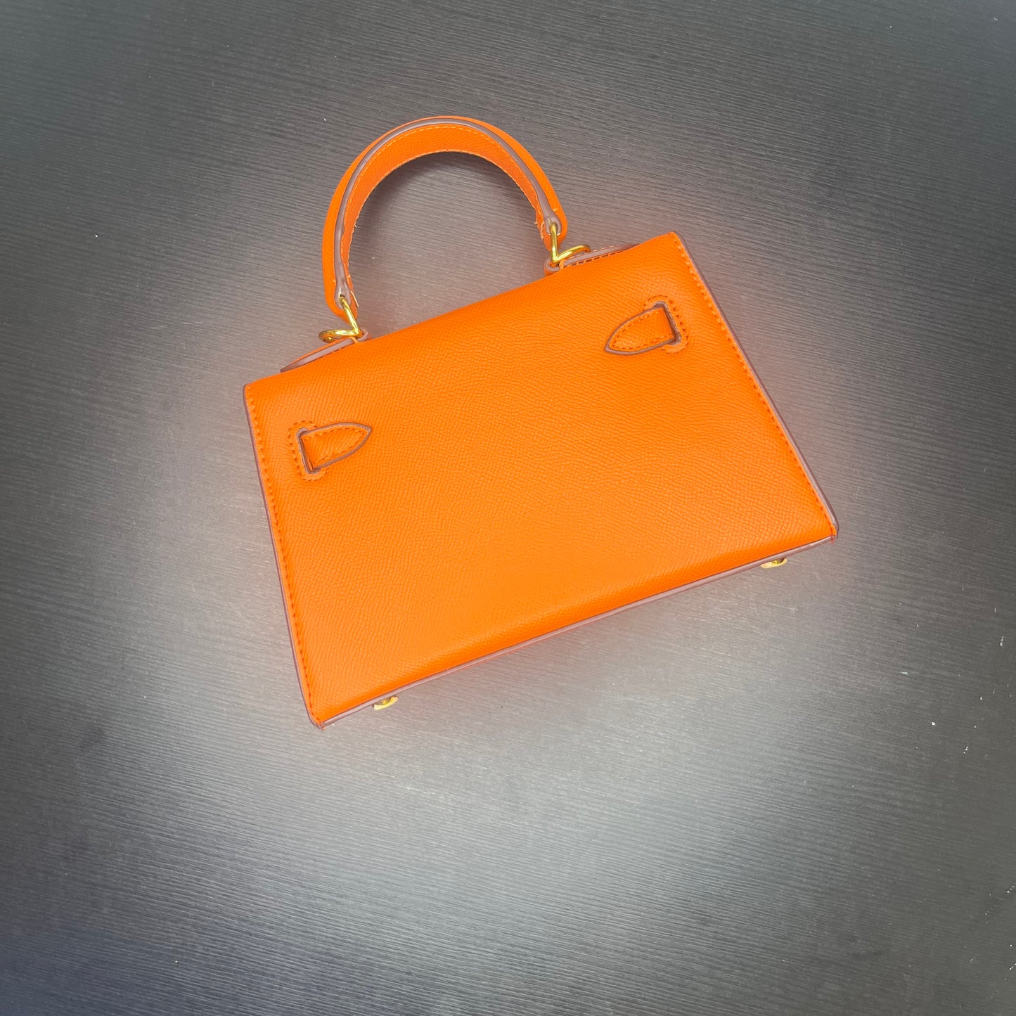 شنطة ميني بلون برتقالي صغيرة جدا Mini orange shoulder bag