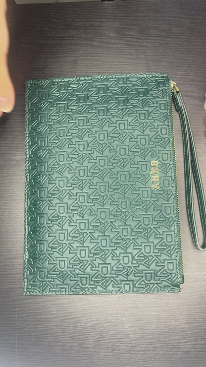 ميرور اخضر Green Pouch