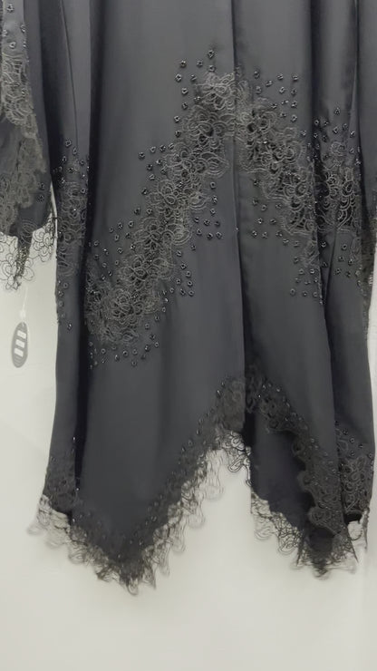 عباية ندا دانتيل ، مثلثات غير متساوية Nada Lace Abaya, Uneven Triangles