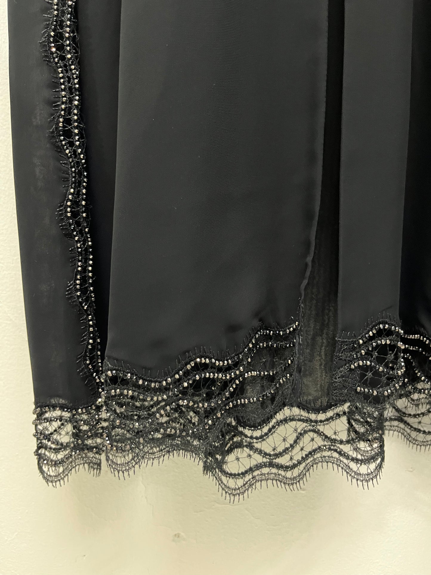 عباية دانتيل وفصوص BLACK DANTIL ABAYA